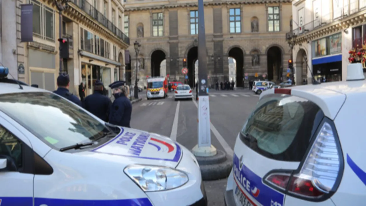 Soygunun faturası ziyaretçilere kesildi: Louvre Müzesi'nden büyük zam