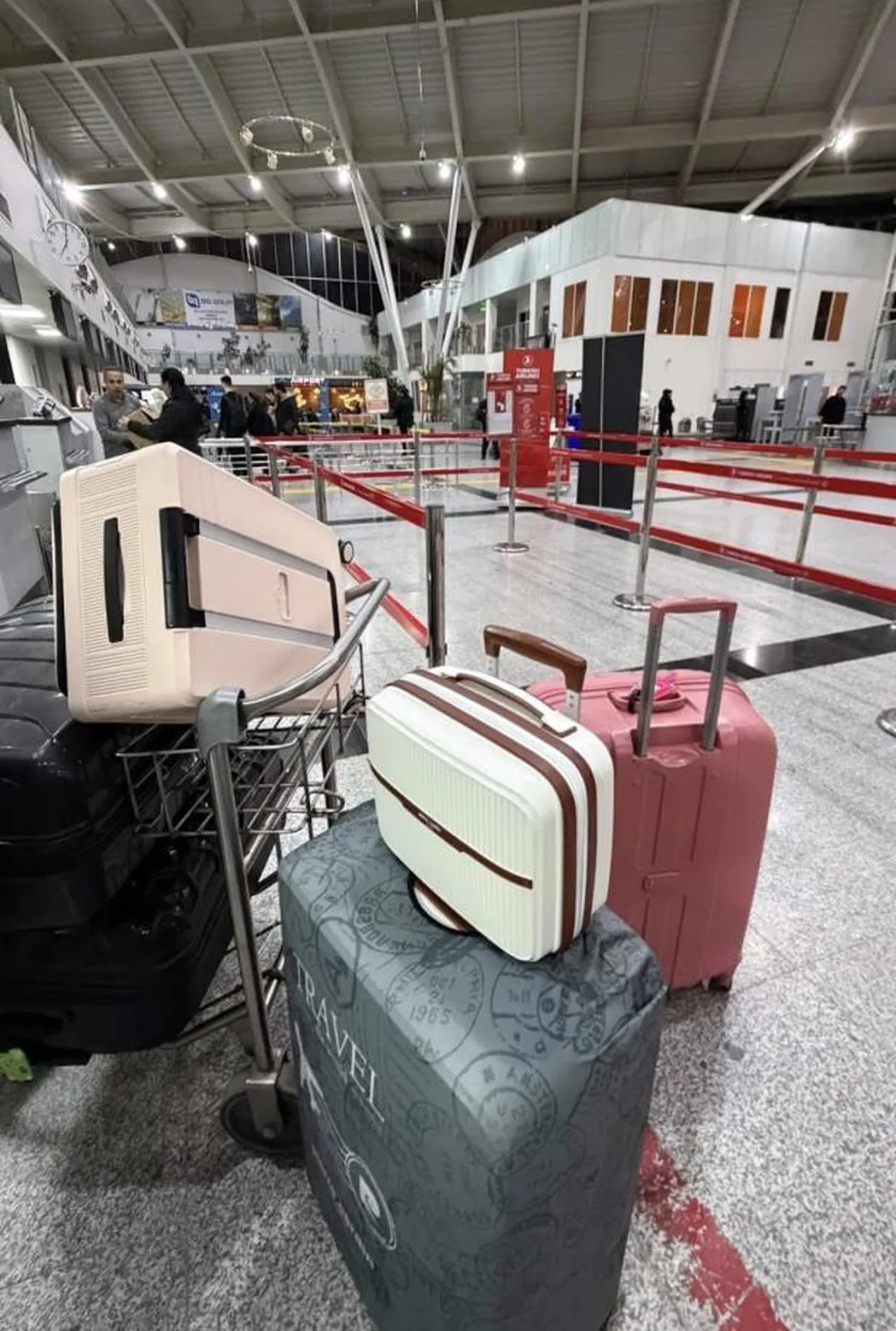 Luan Campos ailesiyle birlikte Sivas'ı terk etti