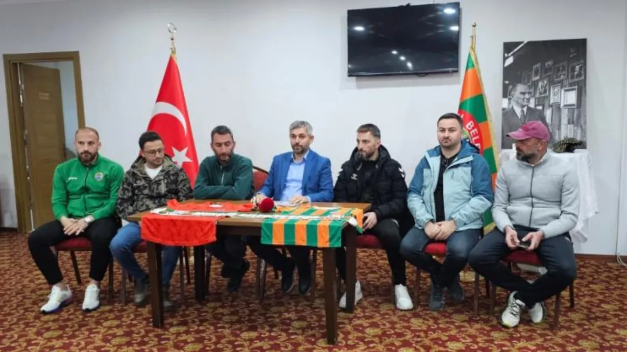 17 futbolcuya kırmızı kart! Ceza yağdı: Sahaya çıkmayacağız