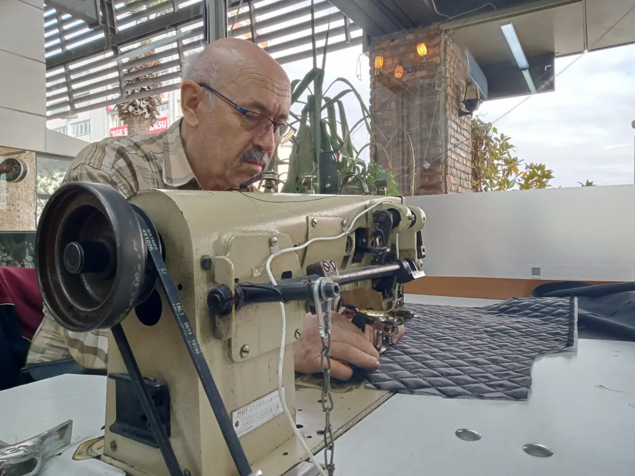 36 yıllık usta sektördeki krizi böyle özetledi: Çırak yetişmiyor, çalışacak eleman yok!