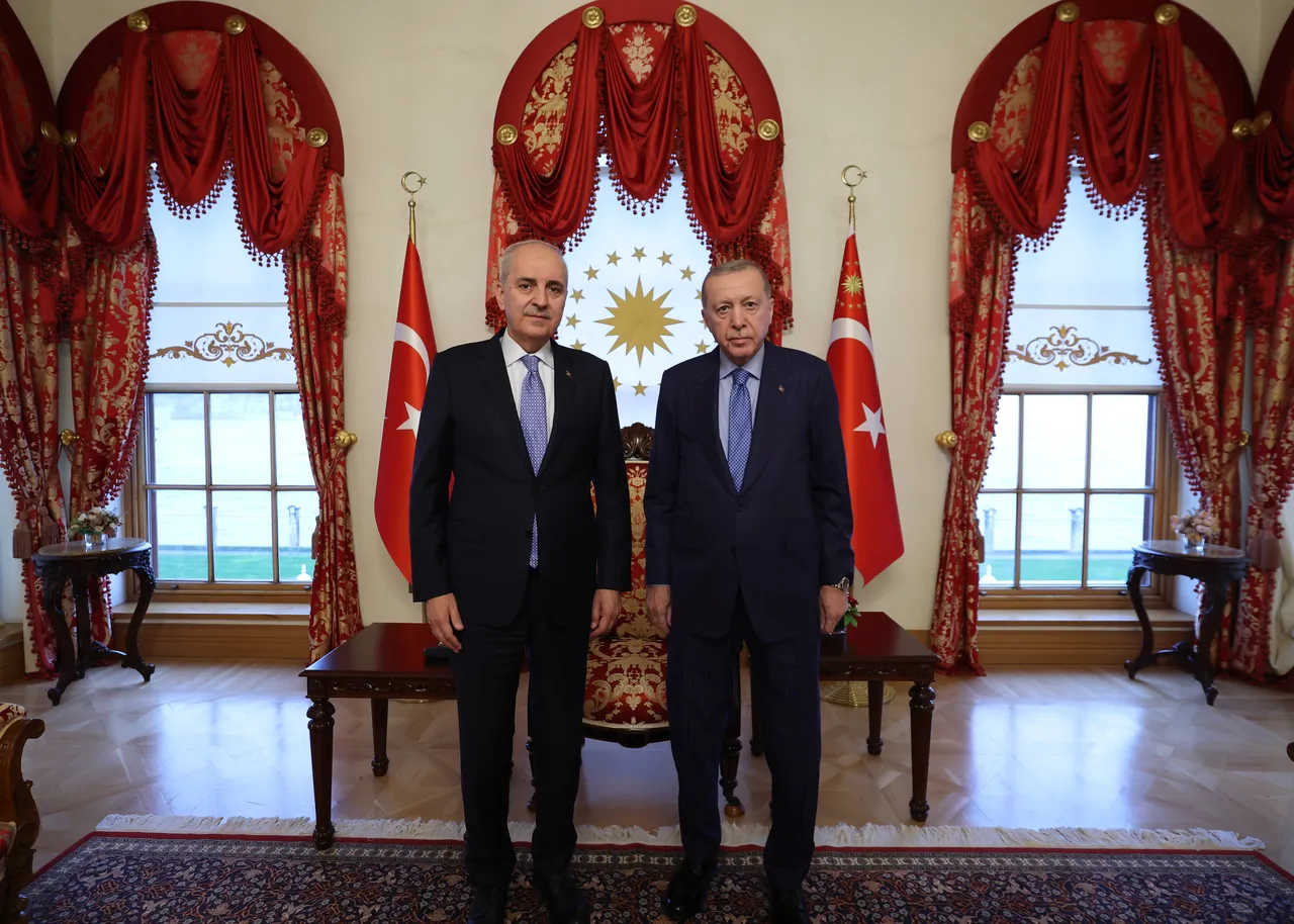 Cumhurbaşkanı Erdoğan, TBMM Başkanı Kurtulmuşu kabul etti