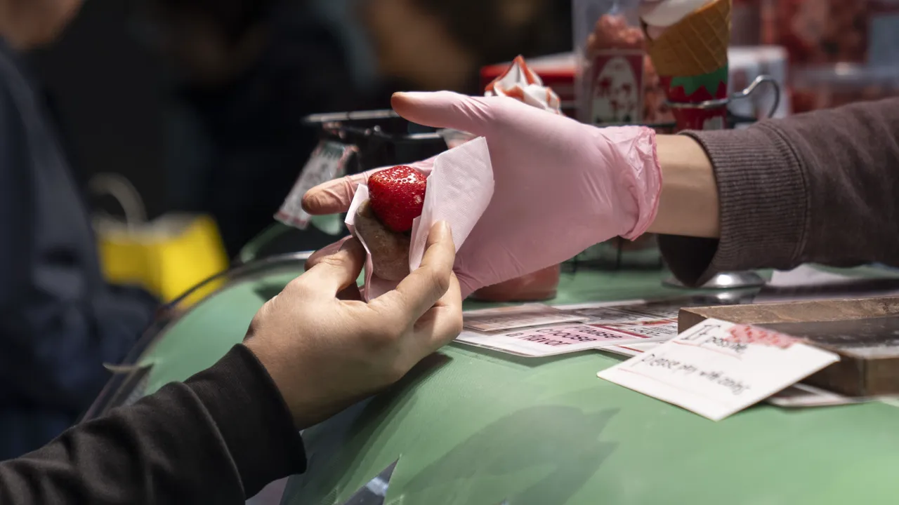 Japonya’nın kırmızı mücevheri! Hem kültürel hem turistik sembol