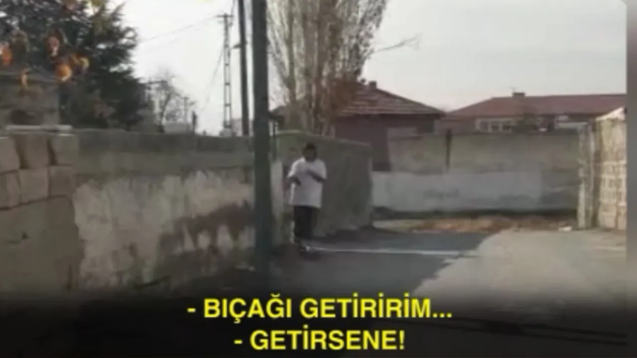Kayseri'de bir aile yoldan geçen herkesi taşlıyor