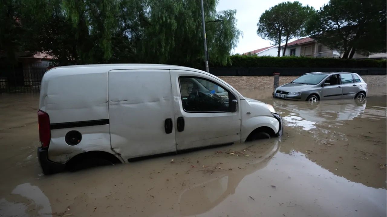 DÜKKANINA GELEN ESNAF ŞOK YAŞADI