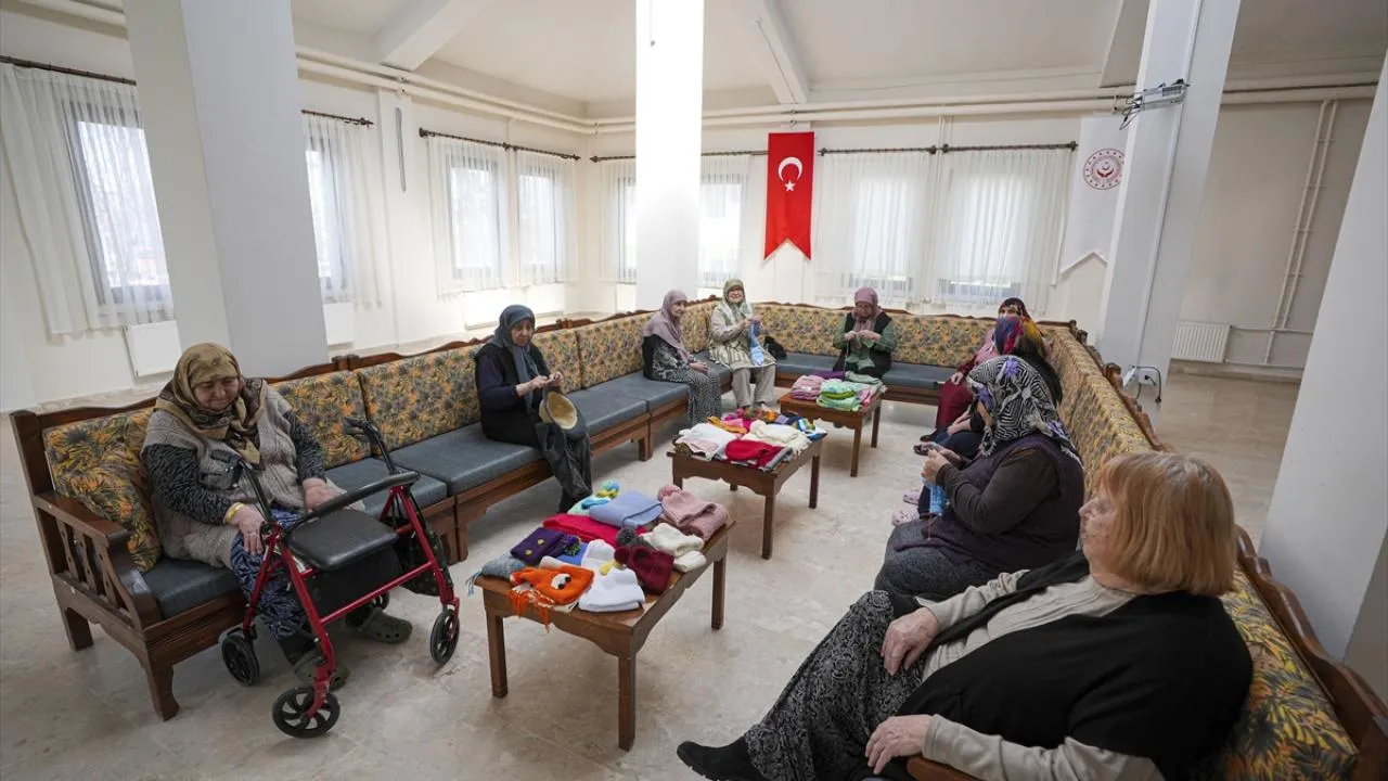 Anne babaya bakmamanın da cezası var! Hem hapis hem nafaka... 