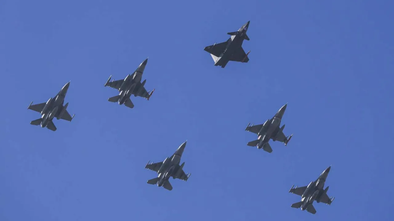 Bayraktar KIZILELMA hava-hava füzesiyle dünyada ilke imza attı