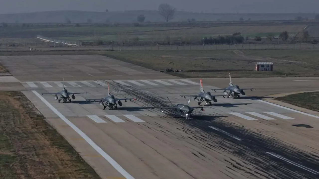 Bayraktar KIZILELMA hava-hava füzesiyle dünyada ilke imza attı