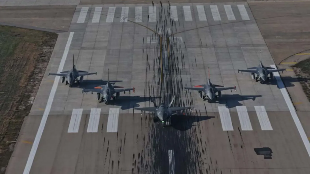 Bayraktar KIZILELMA hava-hava füzesiyle dünyada ilke imza attı