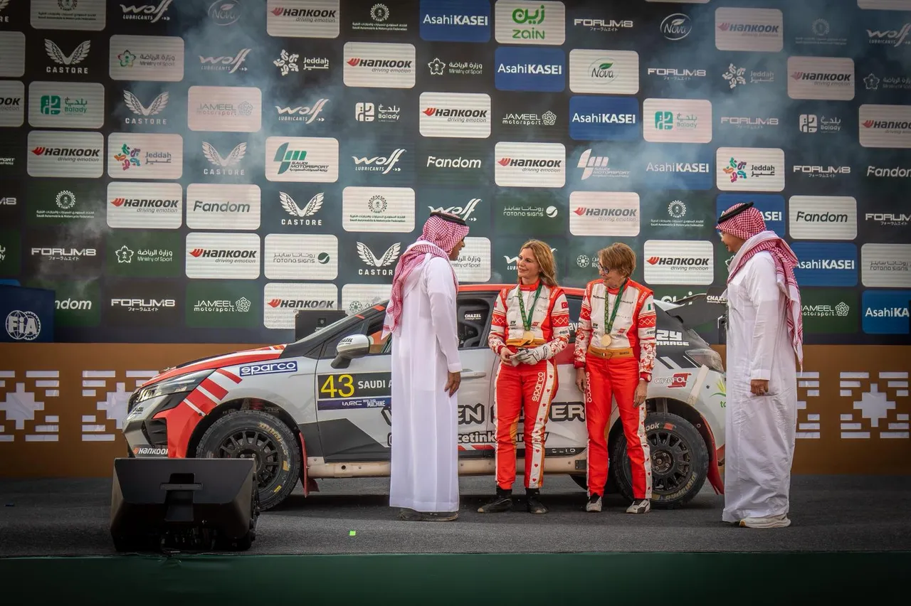 Burcu Çetinkayadan Dünya Ralli Şampiyonasında tarihi başarı