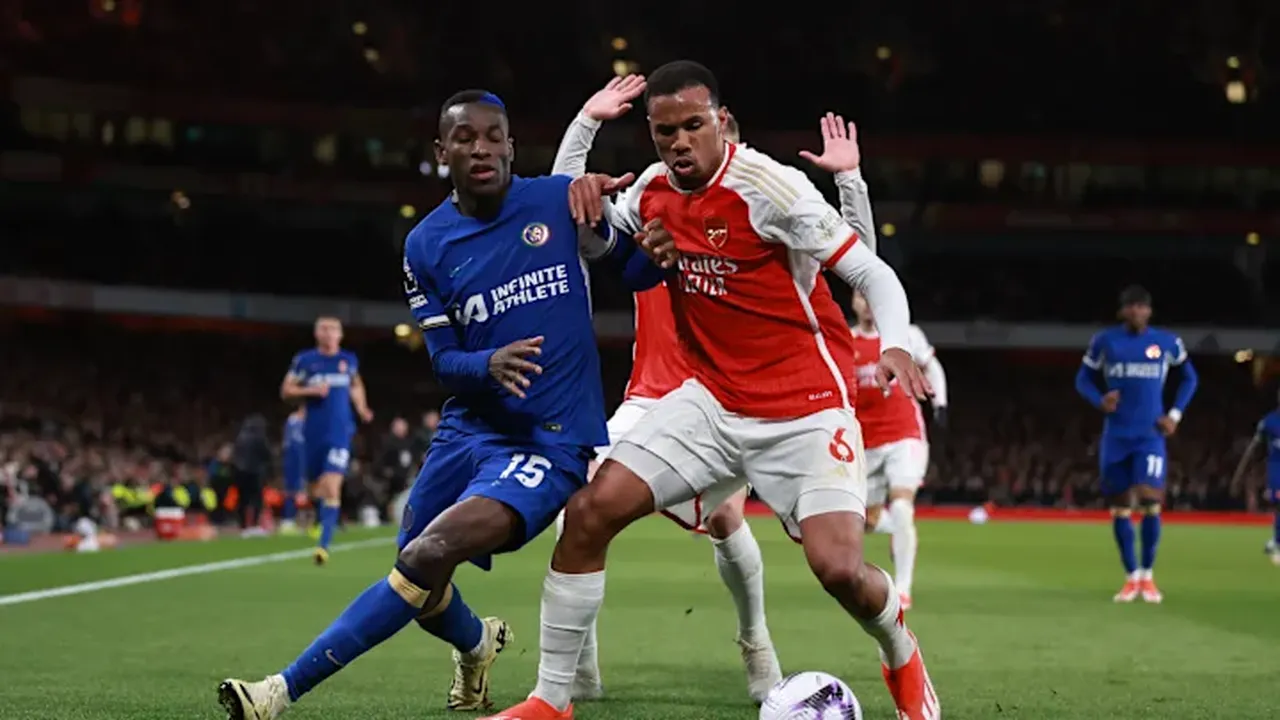 Chelsea-Arsenal maçı hangi kanalda, saat kaçta? Premier Lig canlı yayın bu akşam!