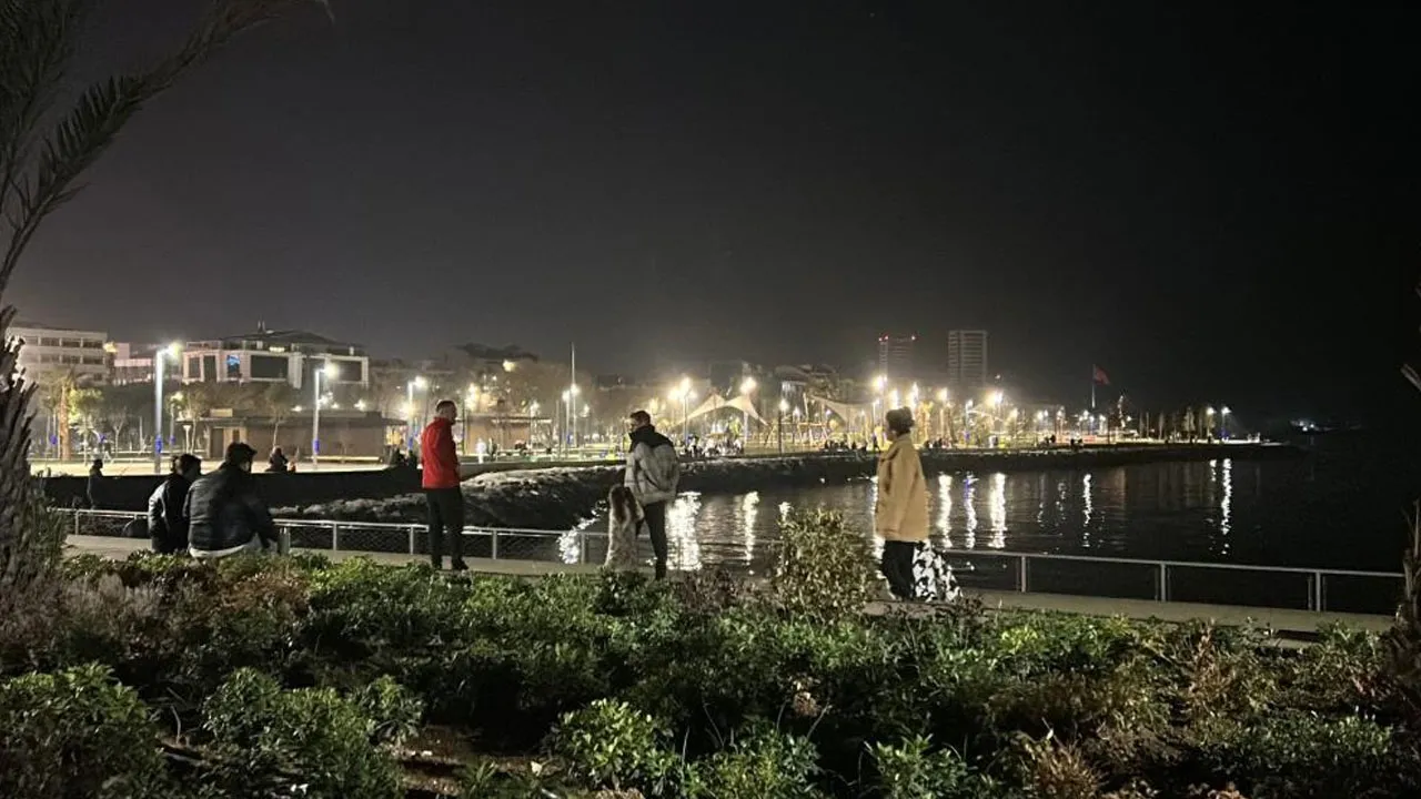 Depremler sonrası 80 santim kayan İskenderun Sahili yenilendi