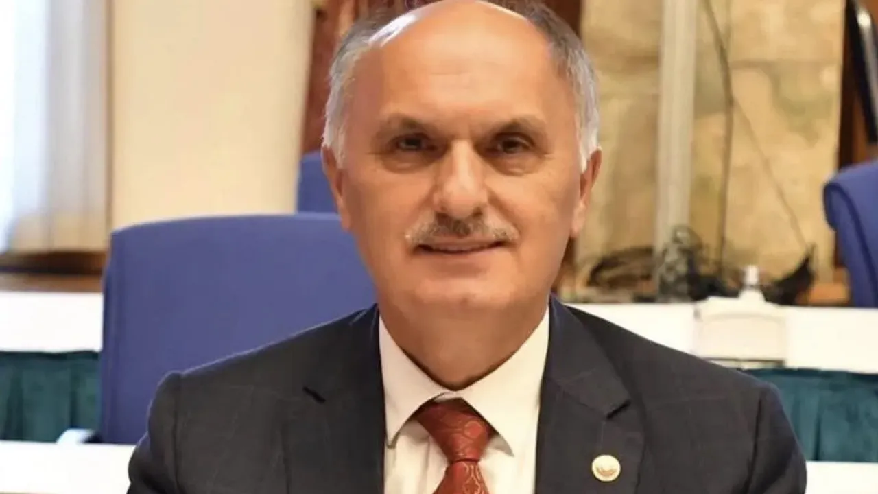 Eski AK Parti Milletvekili Cemal Öztürk hayatını kaybetti