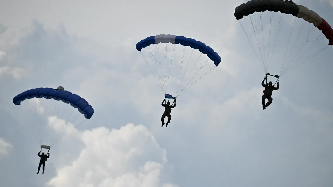 Maduro füzeleri konuşandırdı! ABDnin saldırısına nasıl cevap verecek?