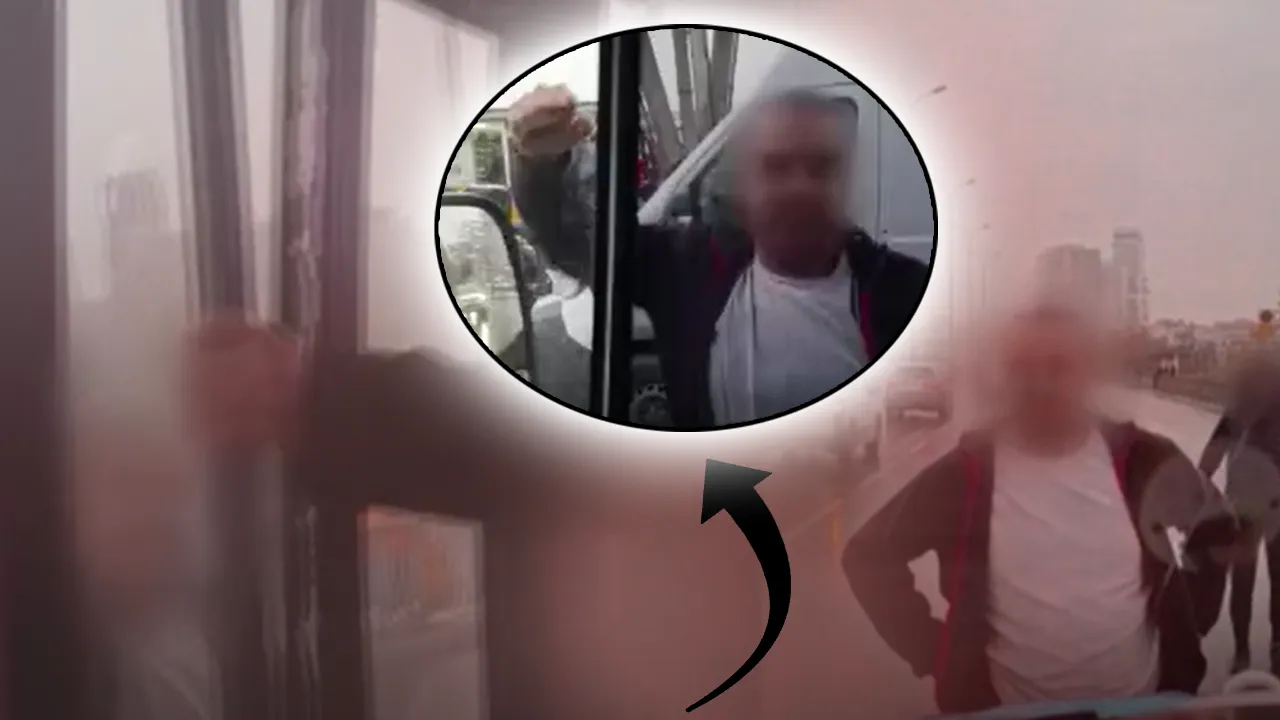 Öfkeli sürücü trafiği birbirine kattı! Camı yumrukladı, hakaret etti, tekmeledi