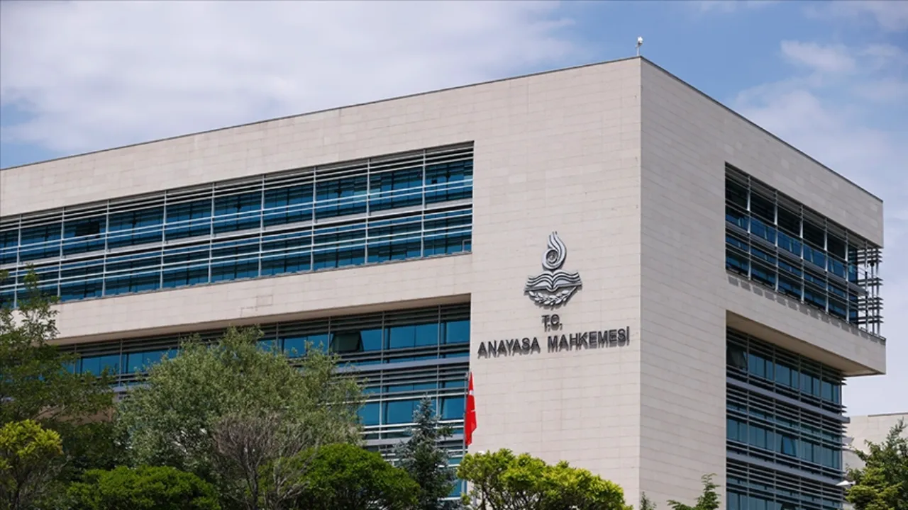 AYM’den kanuni faiz düzenlemesine iptal