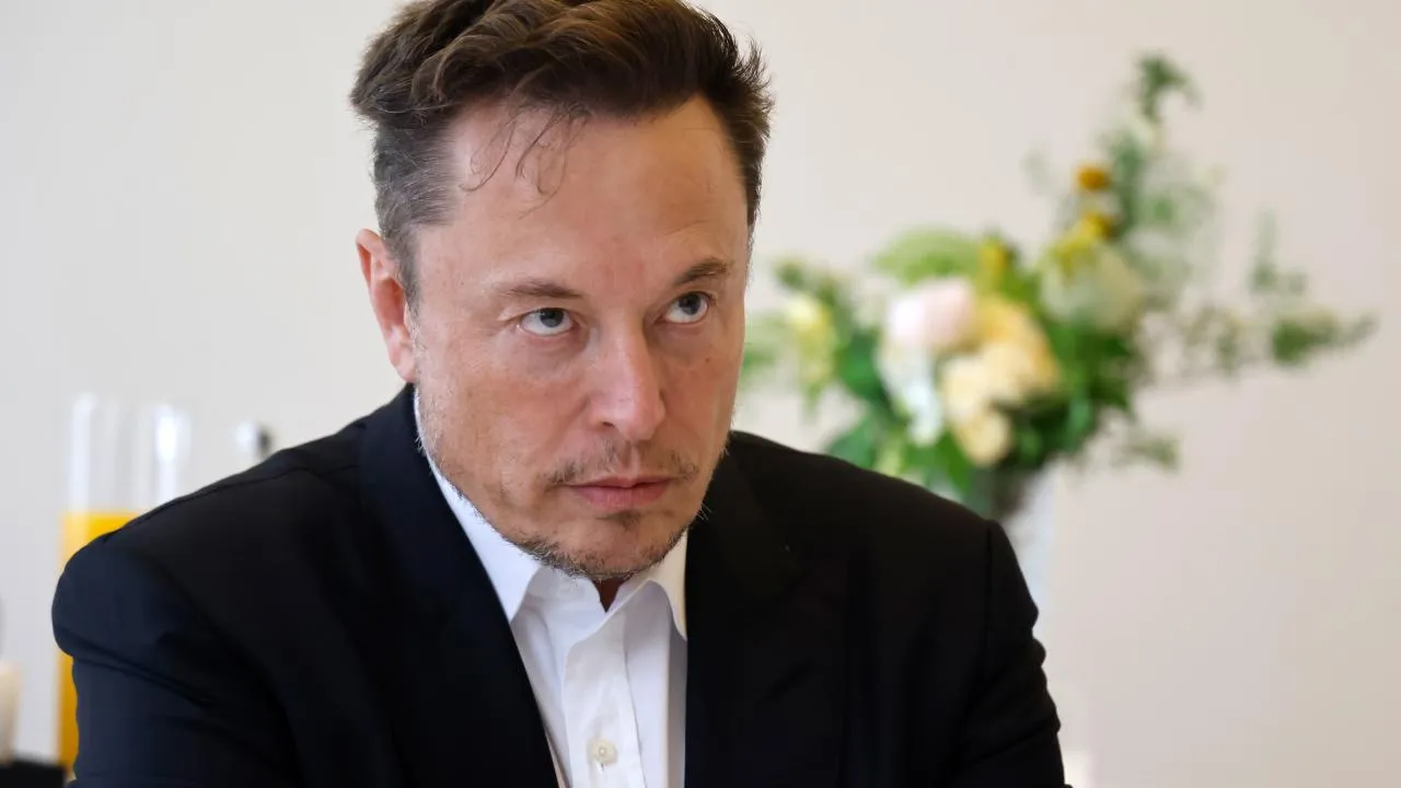 Bildiğimiz para ortadan kalkacak!  Elon Musktan çarpıcı gelecek senaryosu