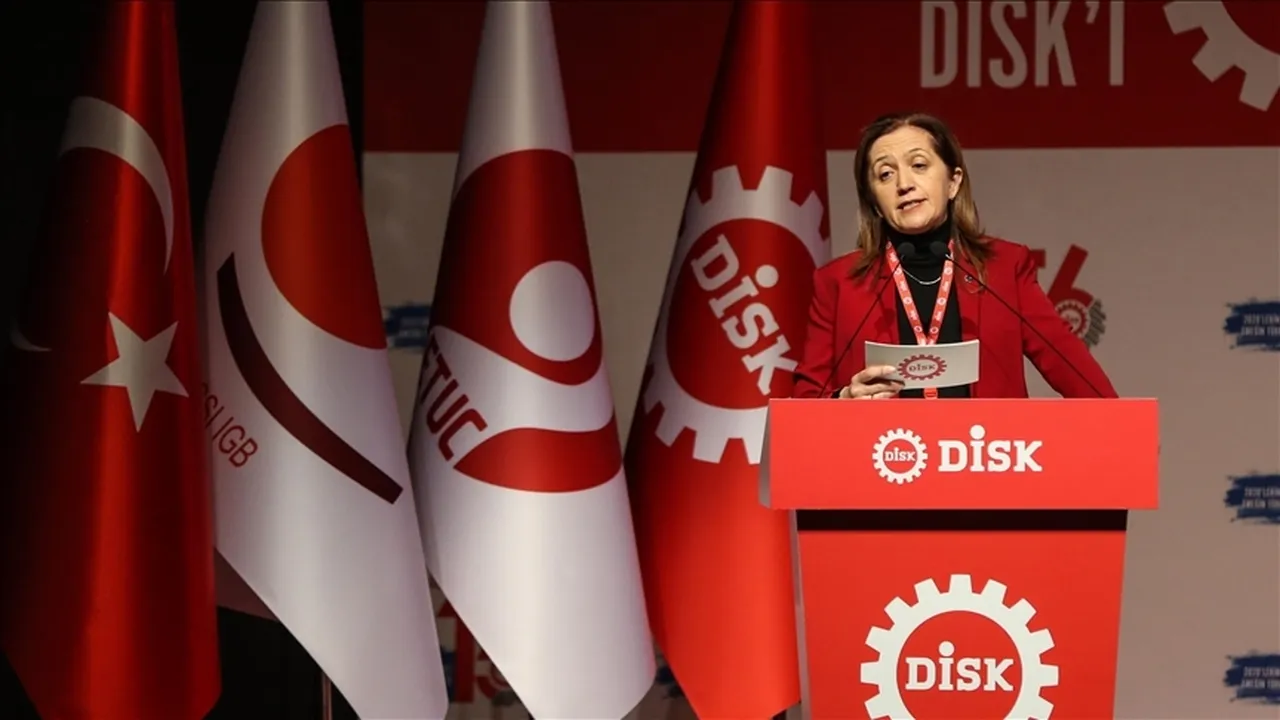 DİSKten asgari ücret zammı için yeni talep: Yılda 2 kere...