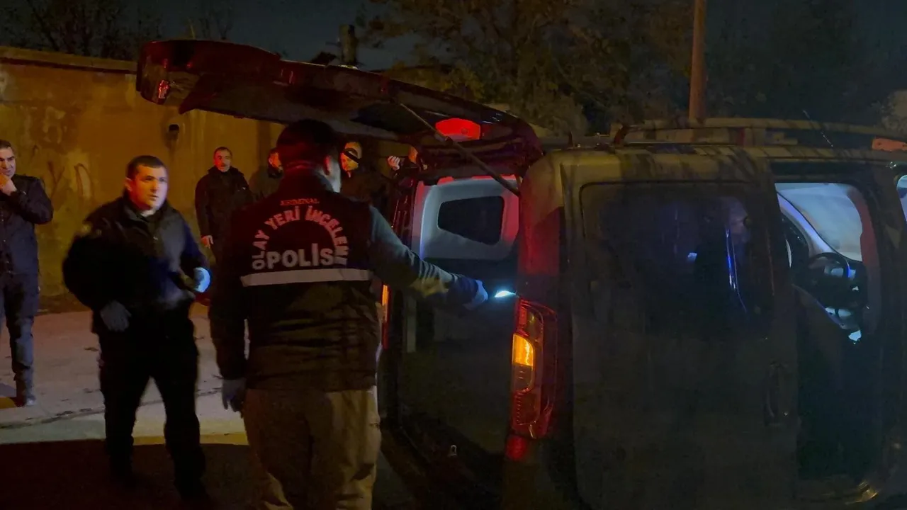 Çıkan bıçaklı kavgada yaralandı