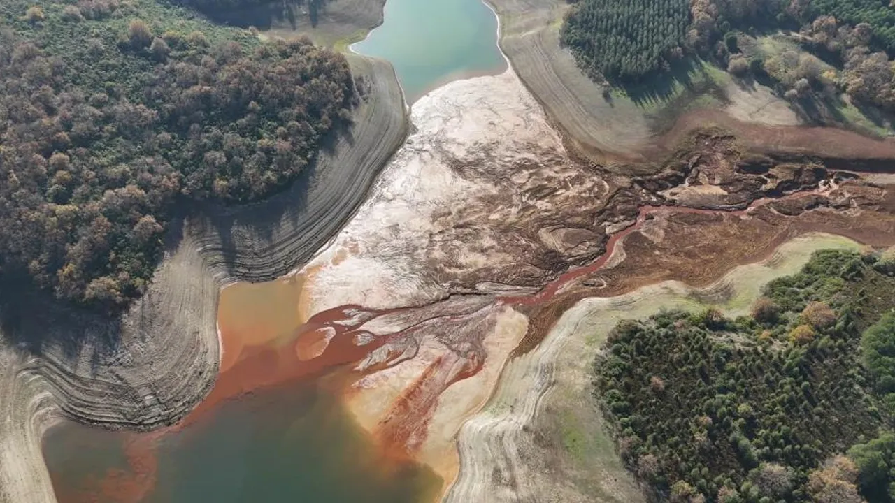 Kuraklık krizi büyüyor! İstanbul barajlarında tehlike çanları çalıyor