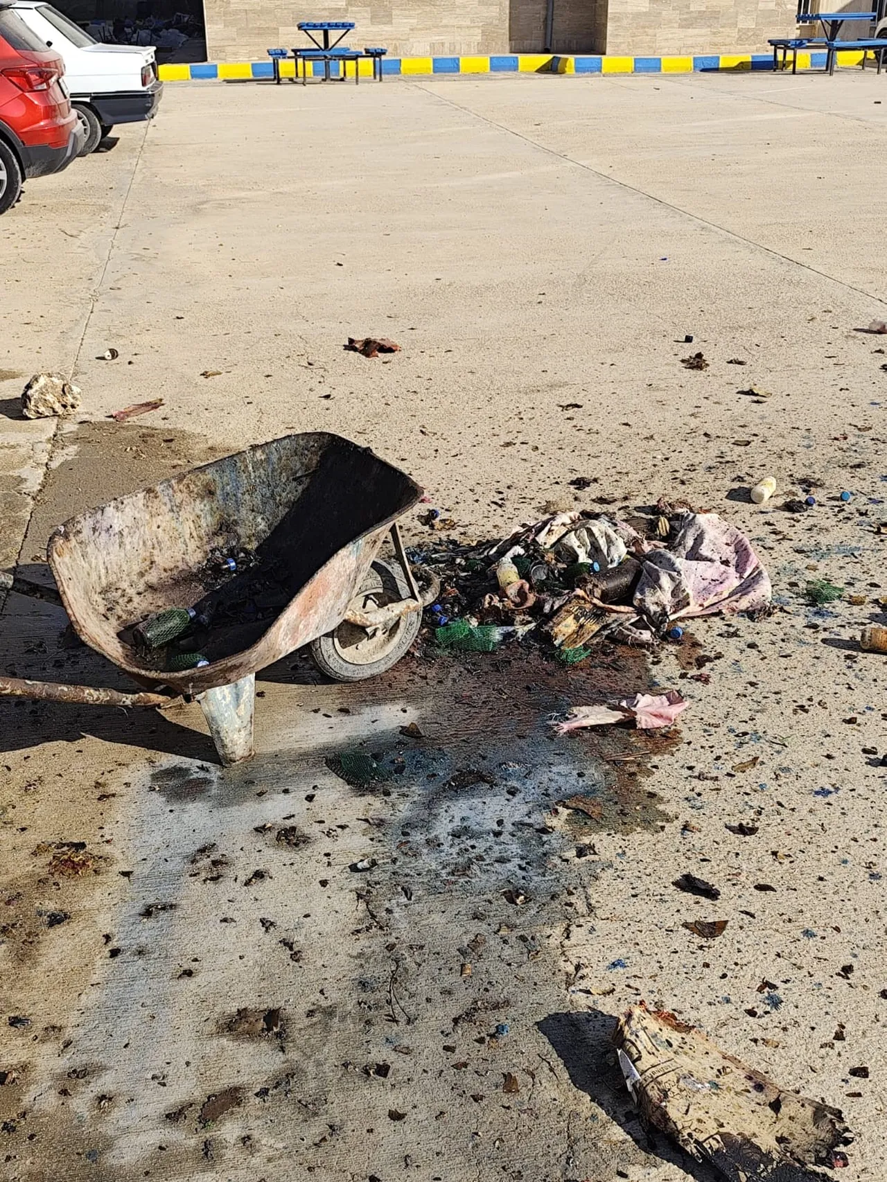 Tüpleri dışarı çıkaran personel yaralandı