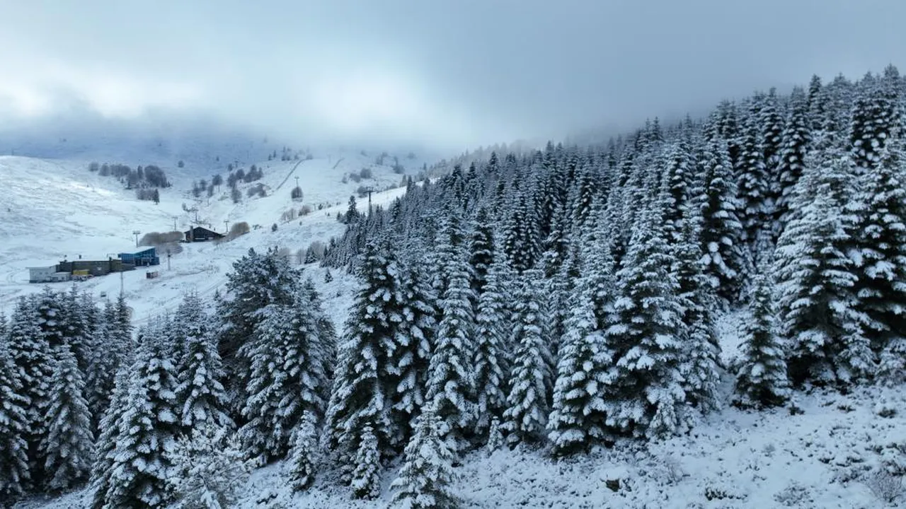 Uludağ'dan güzel haber geldi! Kar kalınlığı 10 santimetreye yaklaştı