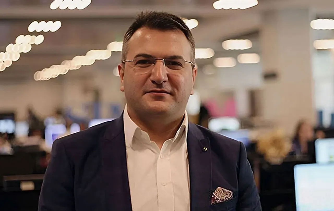 "%30 zam gerçekçi değil" diyen Cem Küçük, olması gereken asgari ücreti açıkladı