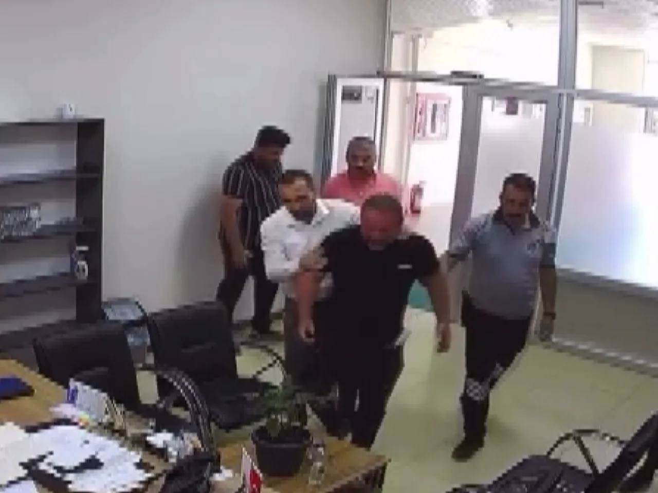 Nuh Mercimek'in belediyedeki güvenlik kamera kayıtları ortaya çıktı