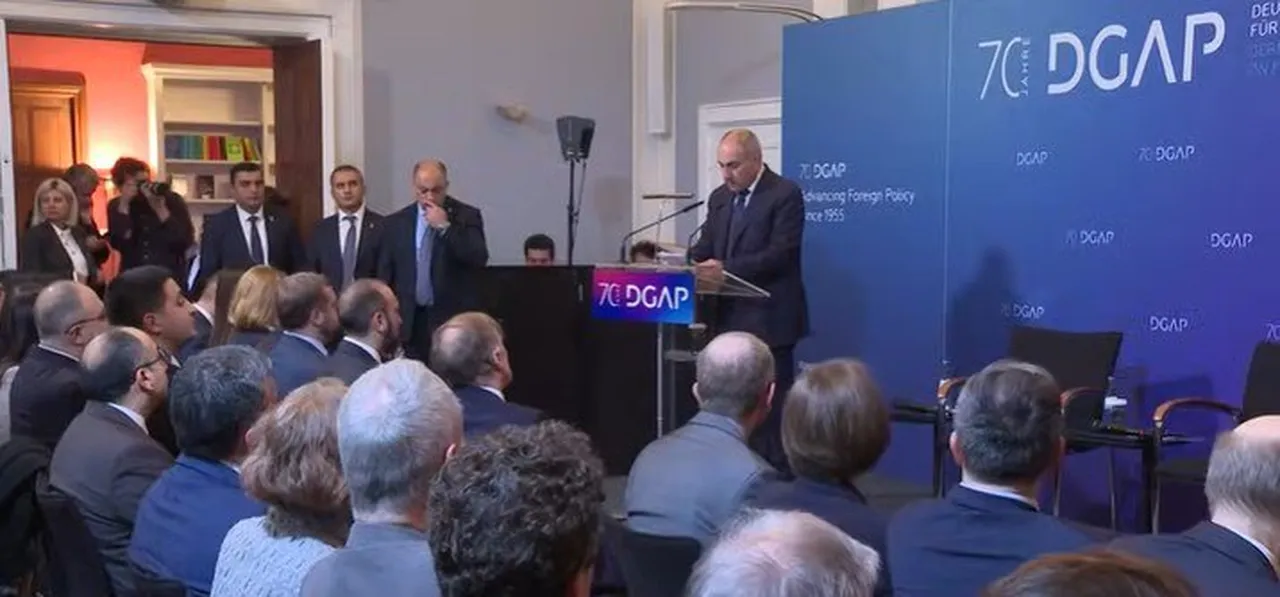 Ermenistan Başbakanı Paşinyan, Berlin’de katıldığı panelde Avrupa’ya doğrudan mesaj vererek Güney Kafkasya’nın geleceğinde Türkiye’nin belirleyici rolünü açıkça kabul etti.