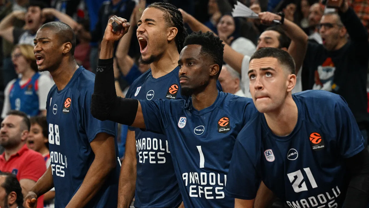 EuroLeague'de 15'inci hafta: Fenerbahçe Beko ve Anadolu Efes parkeye çıkıyor