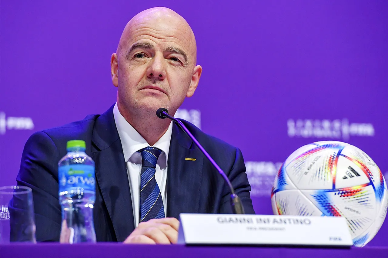 Infantino’nun Trump’a yönelik övgü dolu sözlerinin ve ödül verme sürecinin FIFA'nın kurum tüzüğüne 'açıkça bir ihlal' olduğunu belirtildi