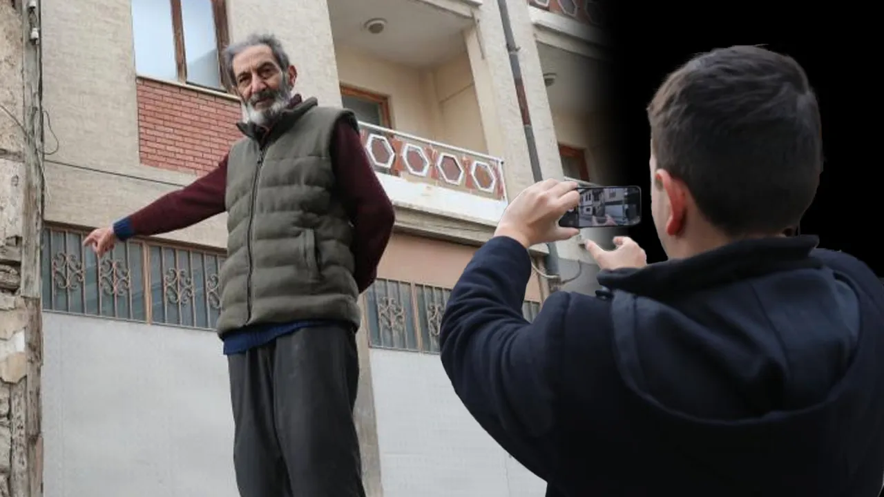 İki bina arasında sıkıştı! 2 metre enindeki evi gören şaşırıyor: 80 yaşındayım, ne zaman yapıldığına aklım ermiyor