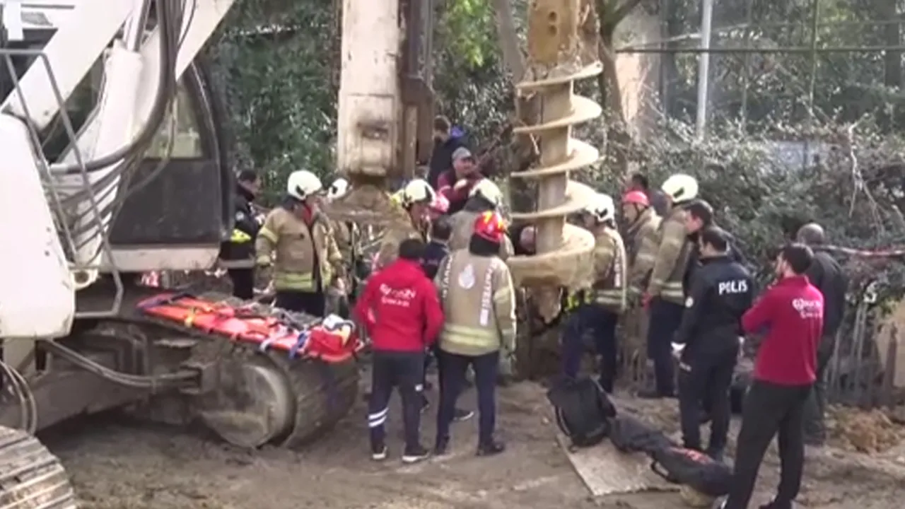 Kadıköy'de şantiyede 1 işçi kuyuya düştü! Ekipler bölgede