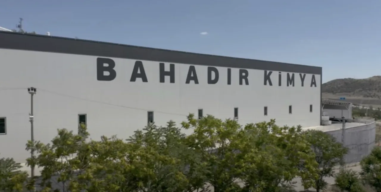 Kırıkkalede yanan fabrika yürekleri ağza getirdi! Bahadır Kimyanın sahibi kim?