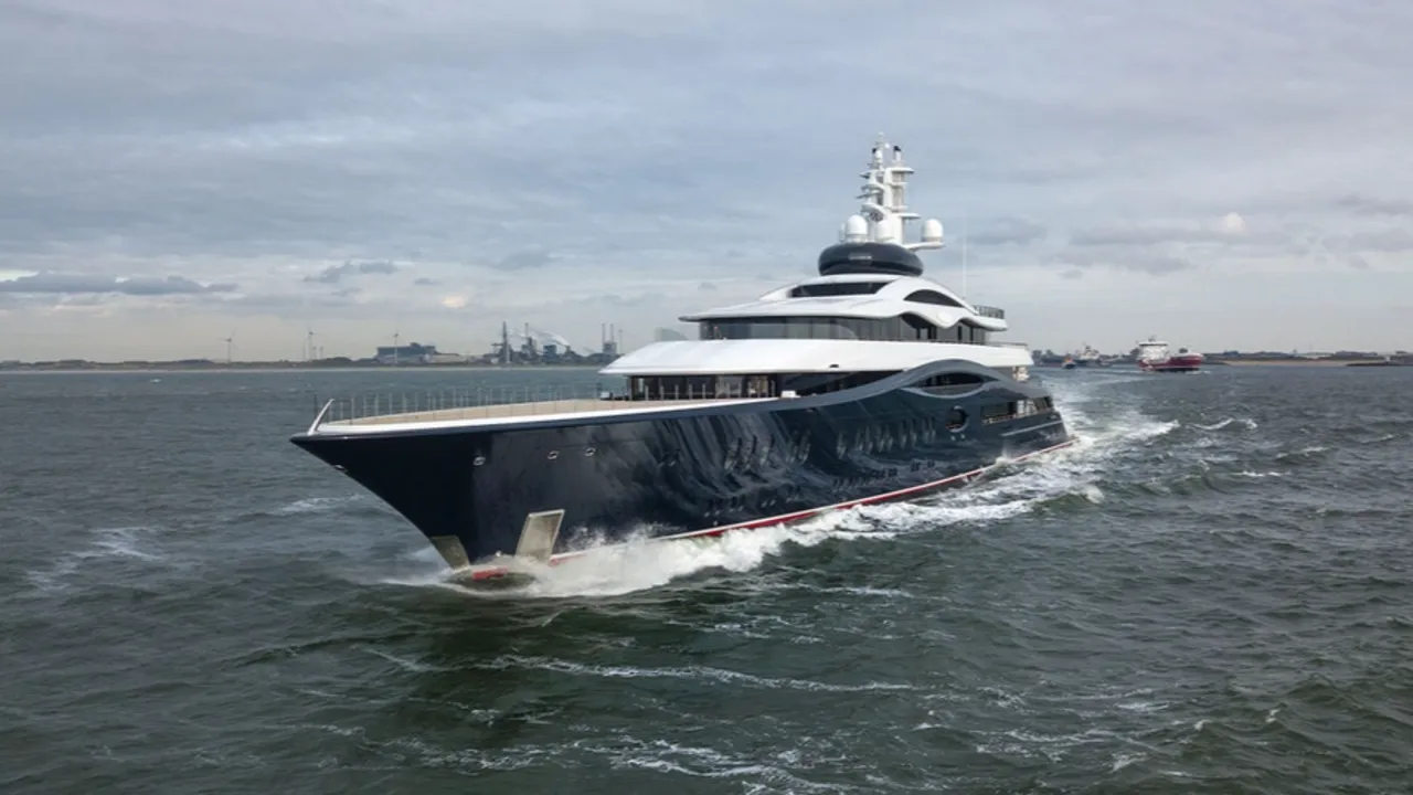 İçinde yok yok! İşte Zuckerberg'in 13 milyar TL'lik süper yatı