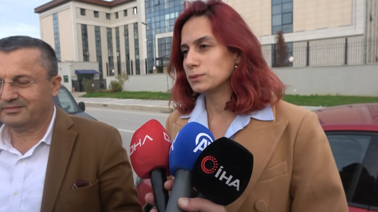 Valizlerle kaçarken görülmüştü: Güllü'nün kızının avukatından dikkat çeken açıklama