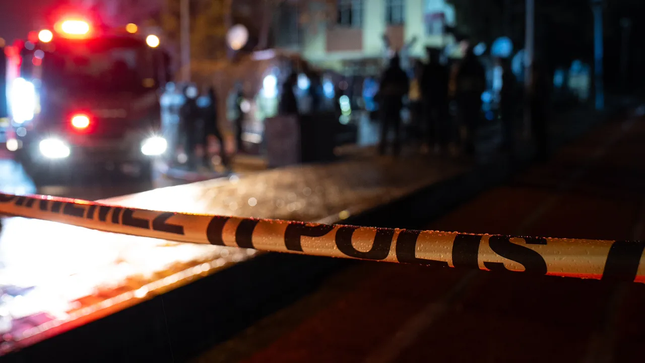 Ankara'da yangın paniği! 8 kişi hastanelik oldu