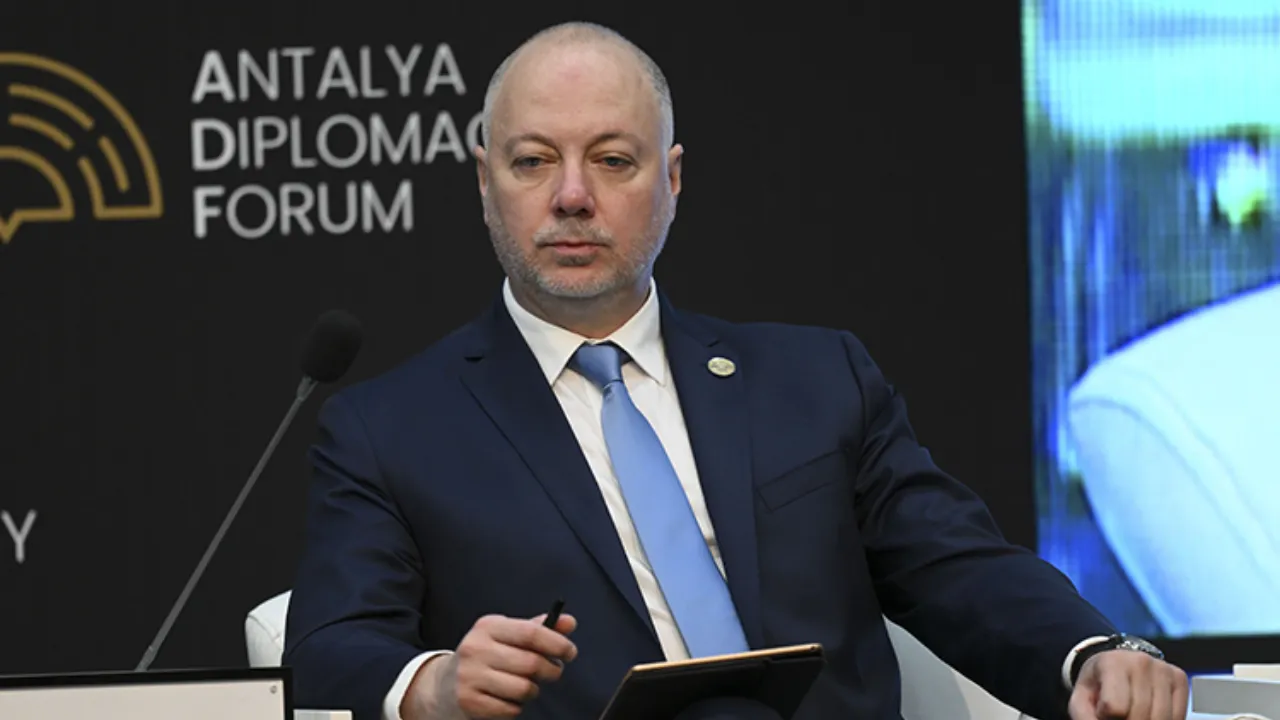 Bulgaristan Başbakanı Rosen Jelyazkov, istifa etti