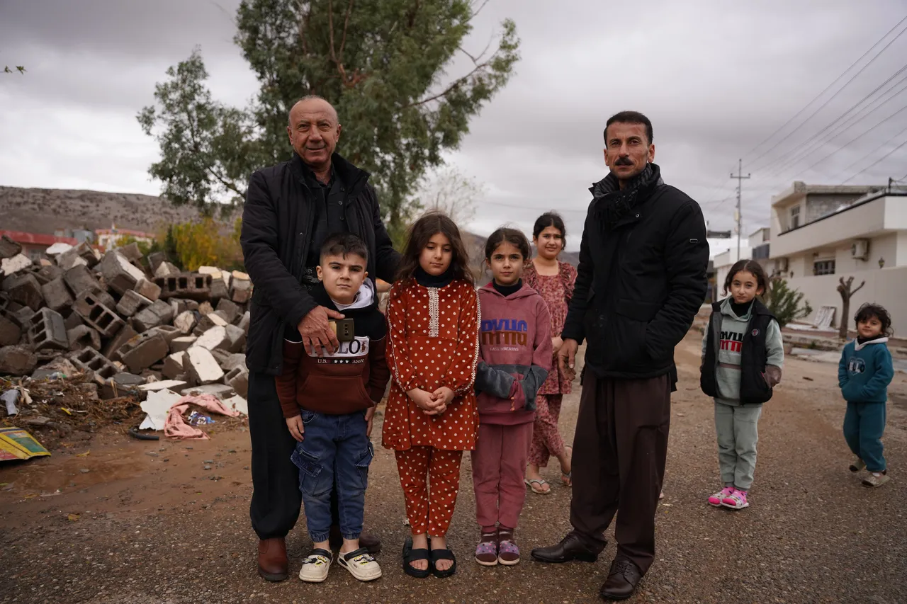 Irakı sel vurdu: 30 öğrenci okul duvarı çökmeden saniyeler önce kurtarıldı