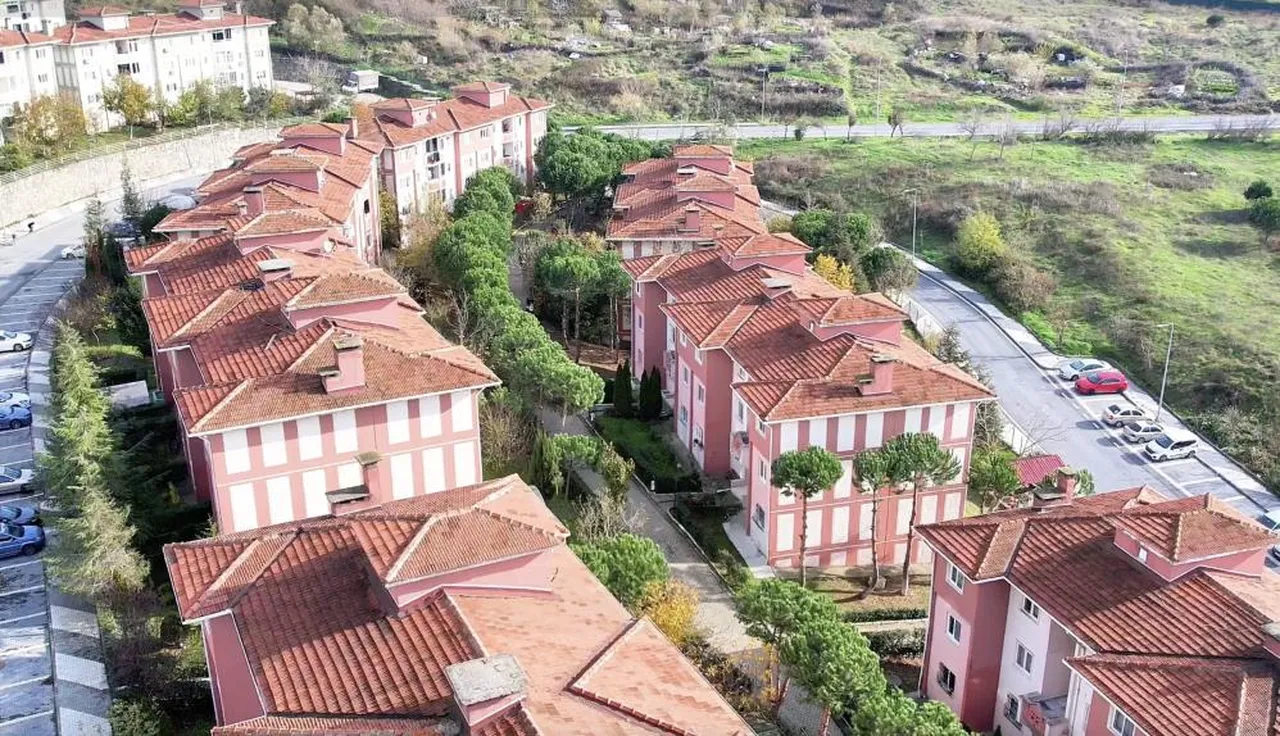 Taşoluk TOKİ Konutları