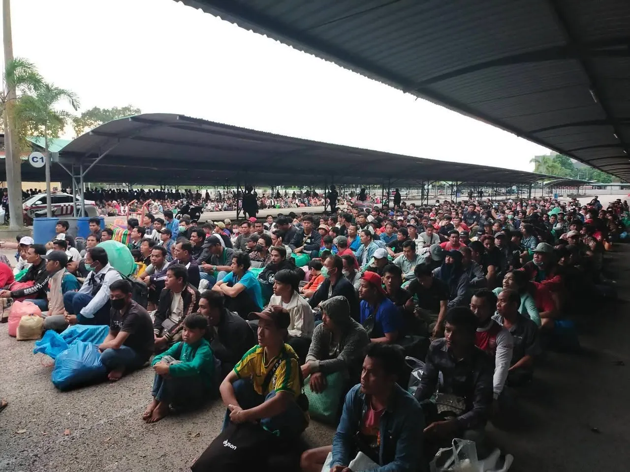 Komşu ülkelerin savaşı büyüyor! Derin harekat mesajı geldi, can kaybı artıyor