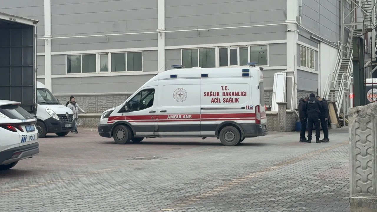 Konya'da şekerleme fabrikasında patlama: Yaralılar var