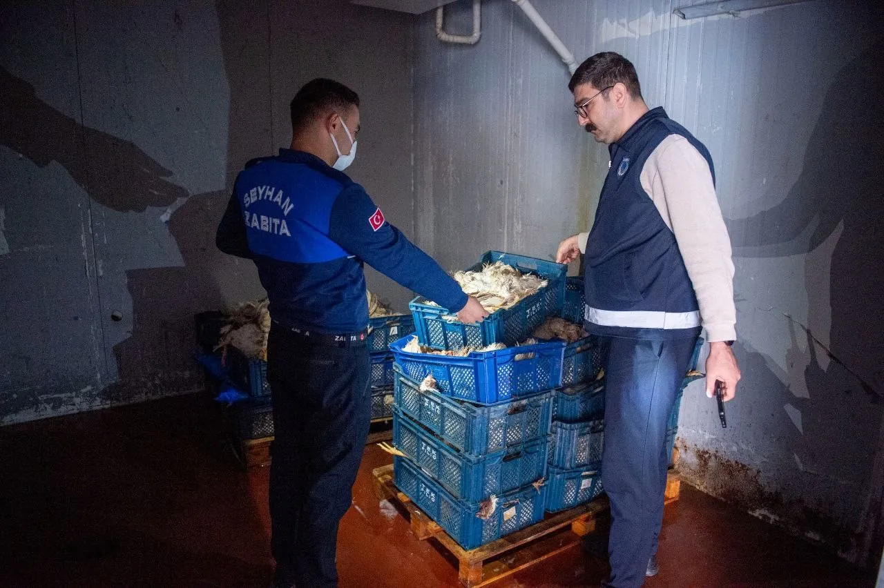 Mide bulandıran manzarayı kötü koku ele verdi