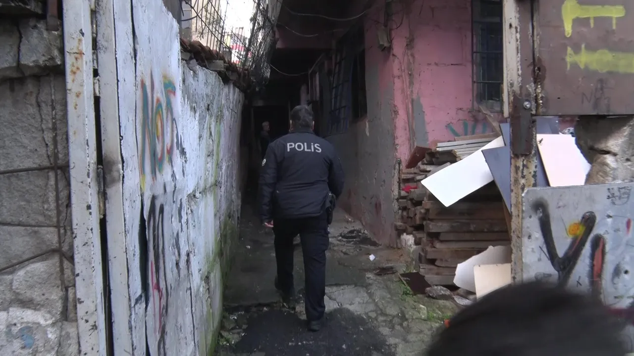 Pendik’te 3 çocuğun öldüğü yangında yeni detaylar! Komşusunu arayıp ‘Çocuklarımı kurtarın’ demiş