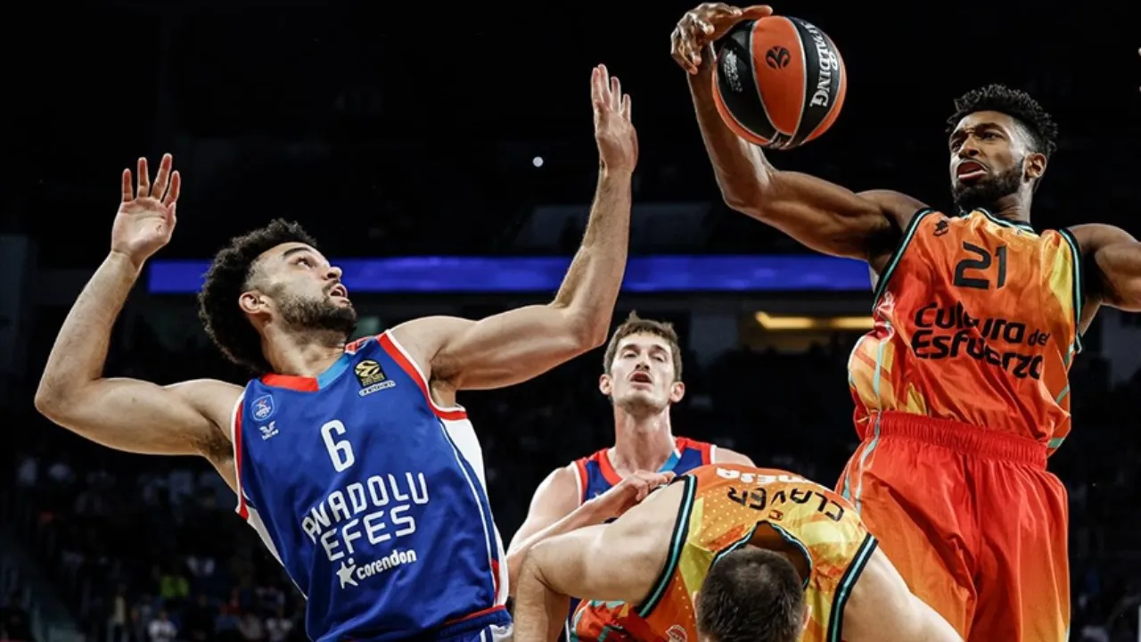 Valencia-Anadolu Efes maçı hangi kanalda, ne zaman? EuroLeague karşılaşması bu akşam!