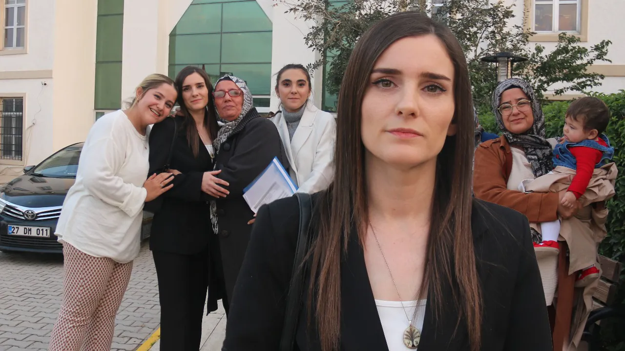 Eşini çocuğunun gözleri önünde defalarca kez bıçakladı: Dehşet davasında sanığa ağır ceza