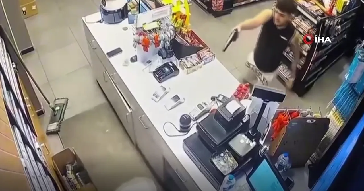 Markete gelip kurşun yağdırdı