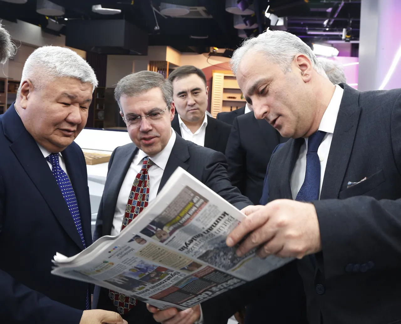 Kırgızistan Enerji Bakanı’ndan İhlas Holding’e ziyaret: İhlas’ın yatırımı güven veriyor