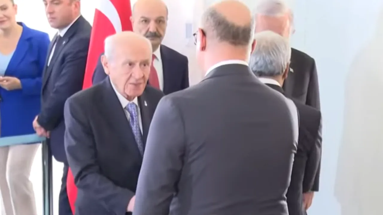 Terörsüz Türkiye sürecinde kritik görüşme! DEM Parti, Bahçeli'yi ziyaret etti