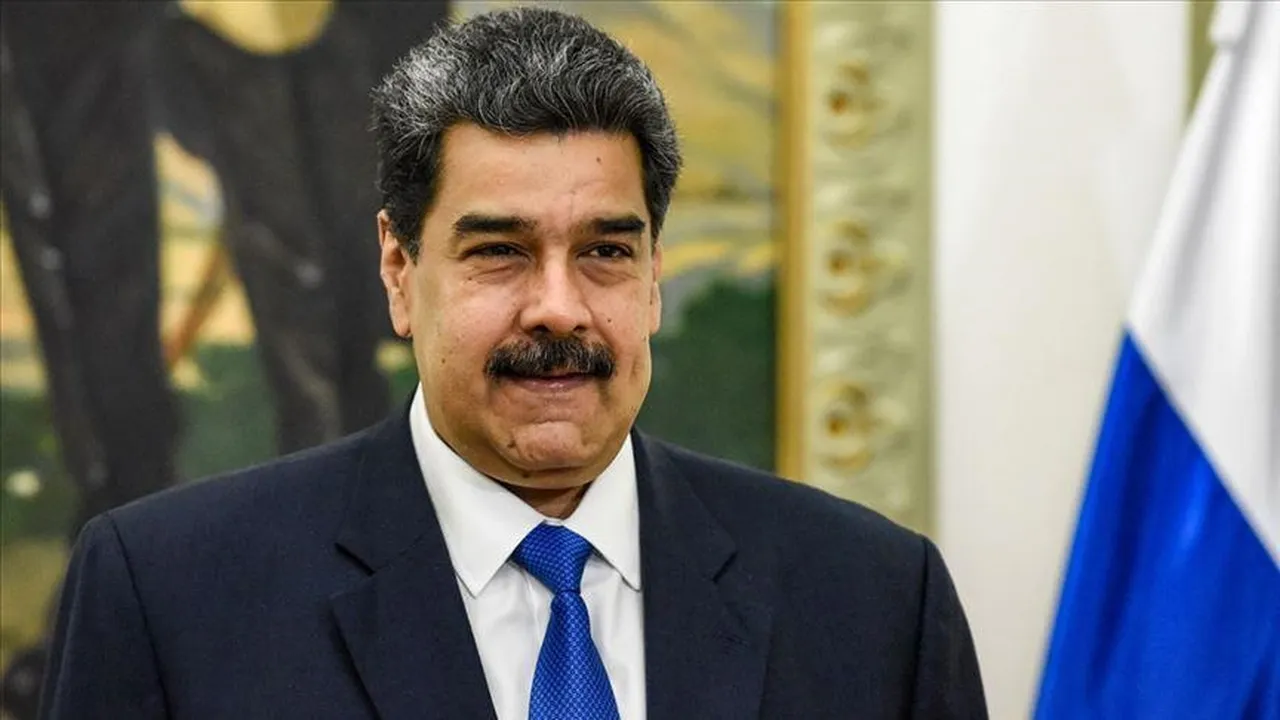 Trumpı kızdıracak görüşme! Putinden Maduroya destek telefonu geldi