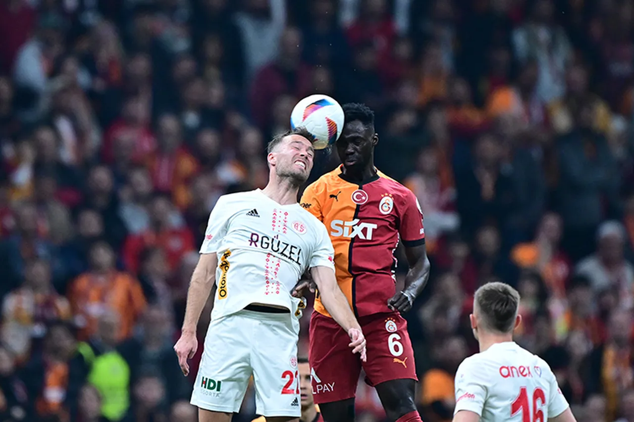 Antalyaspor-Galatasaray maçında kimler eksik, kimler cezalı ve sakat? Muhtemel ilk 11 açıklandı!